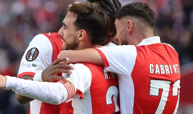 Braga được đánh giá cao hơn nhờ phong độ ổn định