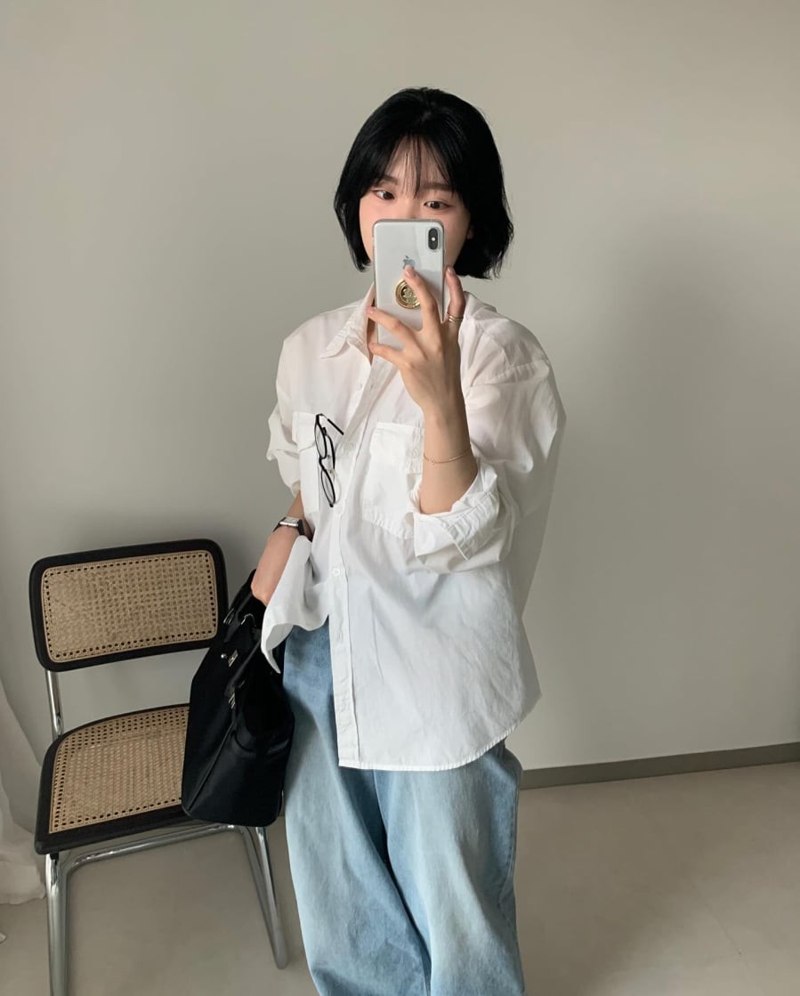 Cách phối này không chỉ tạo sự dễ chịu mà còn giúp vóc dáng trông cao ráo, cân đối hơn.