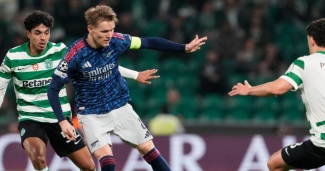 Odegaard thi đấu nhạt nhòa.