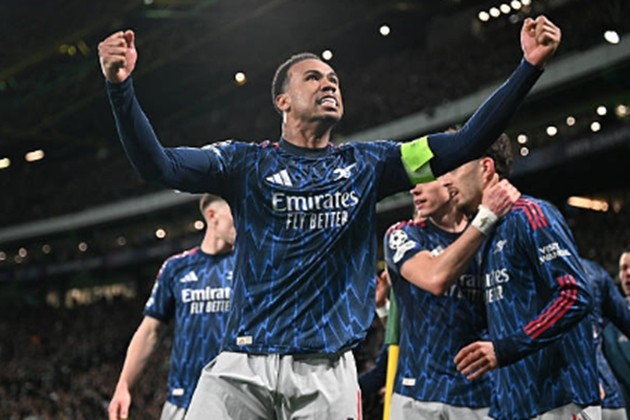 Trung vệ: Gabriel Magalhaes - 7.5 điểm Gabriel tiếp tục là 