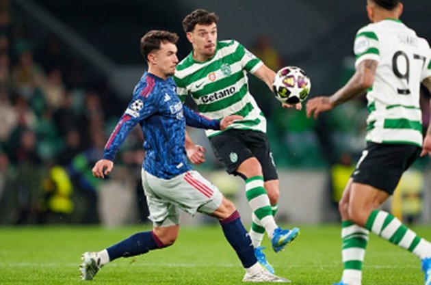 Tiền vệ trung tâm: Martin Zubimendi - 6.9 điểm Tân binh của Arsenal đã có một khoảnh khắc tỏa sáng hụt khi cú dứt điểm tinh tế của anh vào lưới Sporting bị VAR từ chối do lỗi việt vị của đồng đội. Tuy nhiên, màn trình diễn tổng thể của Zubimendi vẫn ở mức khá khi anh cho thấy sự hòa nhập tốt với lối đá kiểm soát của đội bóng.