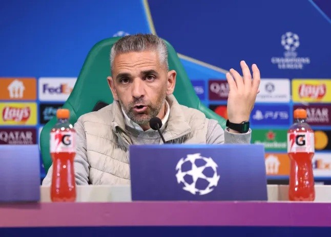 Rui Borges ca ngợi thủ môn Arsenal.