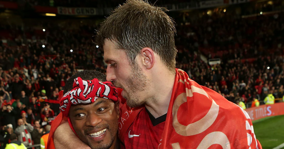 Tình bạn với Michael Carrick.