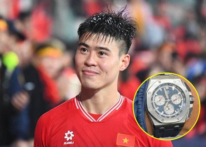 Đỗ Duy Mạnh báo mất đồng hồ trị giá hơn 1 tỷ đồng.