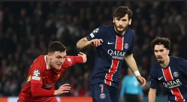 Khvicha Kvaratskhelia từng khiến Liverpool phải vất vả ngăn chặn.