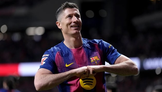 Lewandowski vẫn là niềm hy vọng số 1 trên hàng công Barcelona.