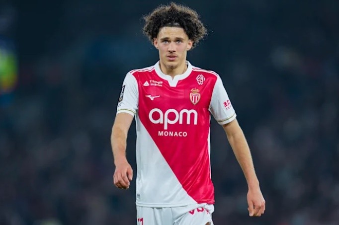 Mục tiêu đang trong vùng tranh chấp của MU và Liverpool.