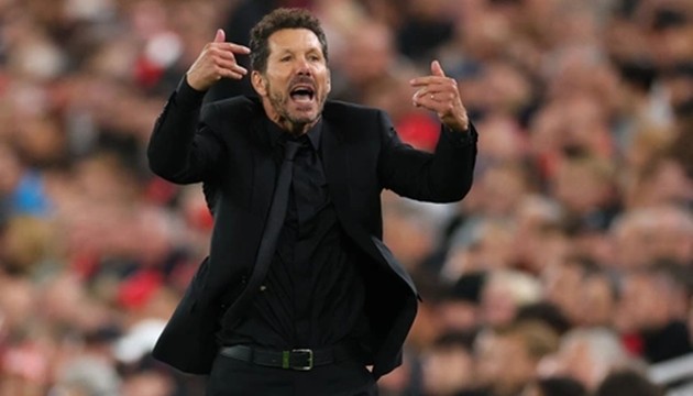 Diego Simeone lên dây cót tinh thần cho các học trò.