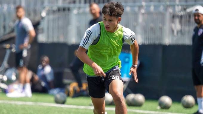 Turner cân nhắc cơ hội cống hiến cho ĐTVN.