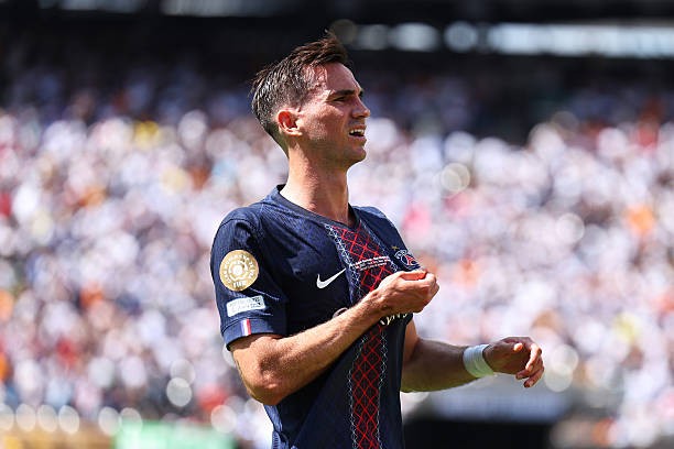 PSG lục đục vì chấn thương của Ruiz.