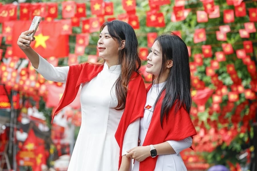 Đại diện Tổng Liên đoàn cho biết, việc xây dựng phương án sẽ dựa trên ý kiến từ công đoàn cơ sở, người lao động, trong đó có cả các kênh mạng xã hội. 