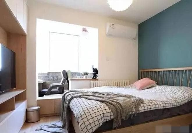 Câu nói “Tường có tai” nhắc nhở chúng ta nên thận trọng trong lời nói và bảo vệ sự riêng tư.