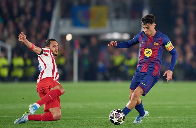 Pedri (6.0): Điều tiết lối chơi tốt với những đường chuyền mang tính đột biến cao trong hiệp một. Pedri bị thay ra đầy đáng tiếc ngay sau giờ nghỉ để Hansi Flick ưu tiên gia cố hàng phòng ngự. (Thay ra)