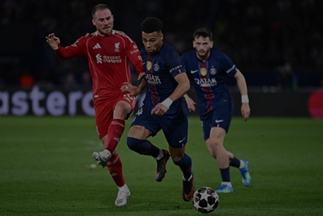 Tiền vệ trung tâm: Alexis Mac Allister – 5.9 điểm Tiền vệ người Argentina có một ngày thi đấu dưới sức khi liên tục chuyền hỏng và phải nhận thẻ vàng sớm. Mac Allister tỏ ra hụt hơi trước sự cơ động của hàng tiền vệ PSG và không thể điều tiết được nhịp độ trận đấu.