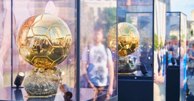 Quả Bóng Vàng (Ballon d’Or) được xem là danh hiệu cá nhân cao quý nhất thế giới bóng đá.