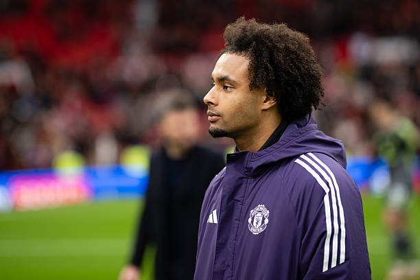 Zirkzee không có nhiều cơ hội tại Old Trafford. 