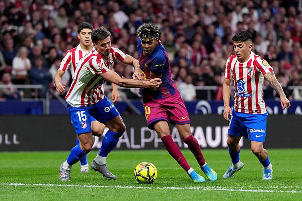 Barca có lý do để cảm thấy phẫn nộ trong trận thua Atletico Madrid. 