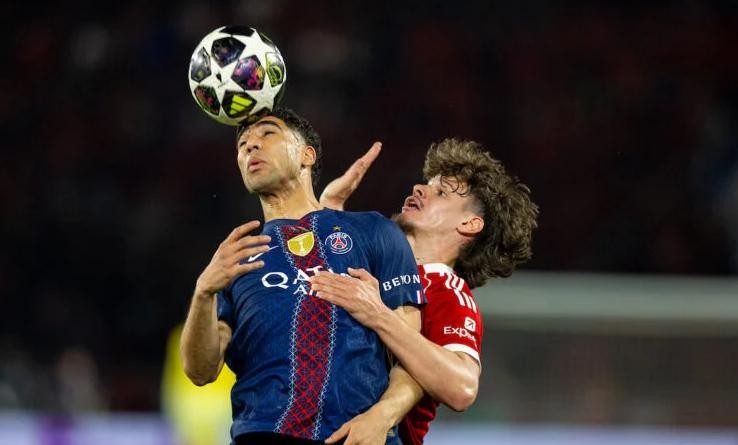 Các hậu vệ cánh của Liverpool bị PSG áp đảo hoàn toàn.