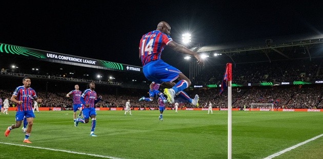 Mateta thỏa giấc mơ ghi bàn cho Palace