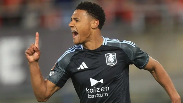 Watkins lập cú đúp giúp Villa hạ Bologna