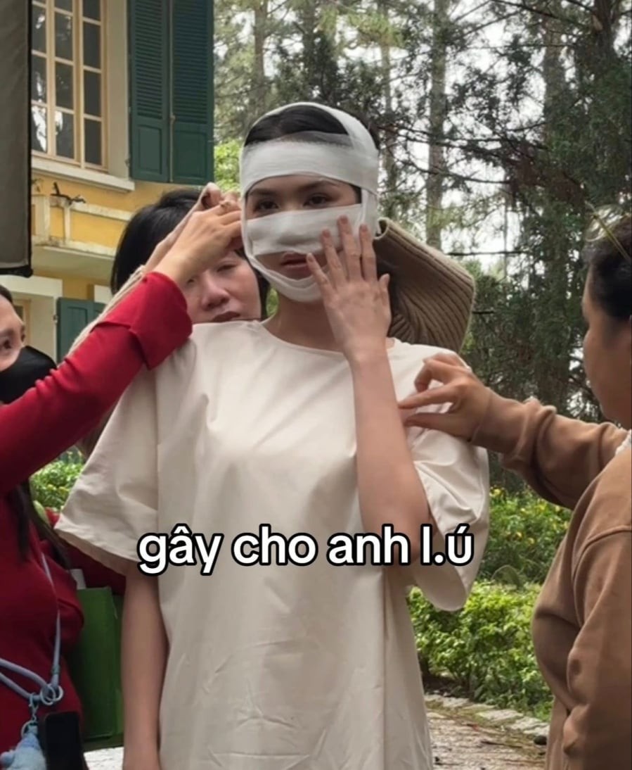 Hình ảnh này lập tức tạo cảm giác vừa lạ lẫm vừa khiến nhiều người thoạt nhìn không khỏi giật mình.
