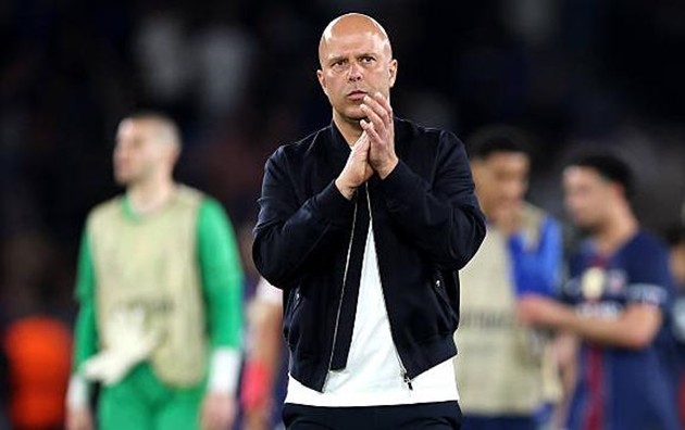 Arne Slot thừa nhận Liverpool đã trì hoãn kế hoạch tái thiết.