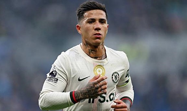 Việc vắng Enzo Fernandez có thể mang đến 2 khía cạnh cho Chelsea.
