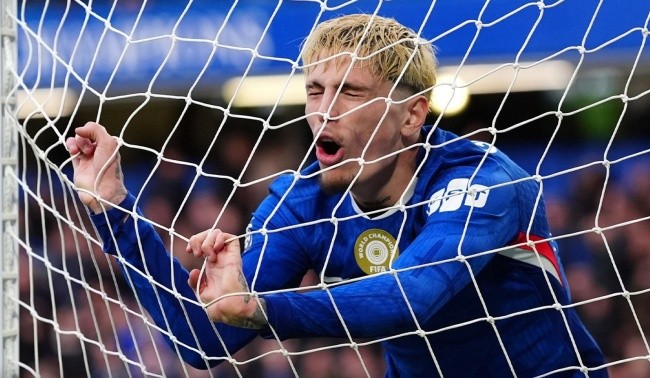 Hàng công Chelsea gây thất vọng lớn.