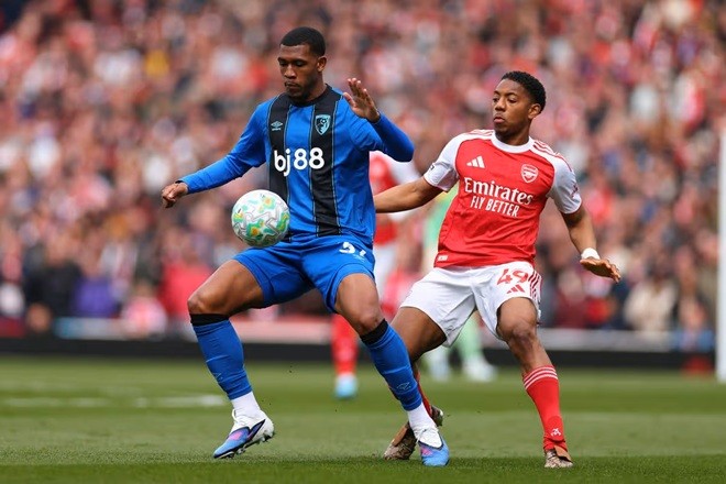 Myles Lewis-Skelly (5,9): Anh tiến bộ rõ rệt so với màn trình diễn trước Southampton nhưng vẫn không thể giúp đội nhà giữ điểm.