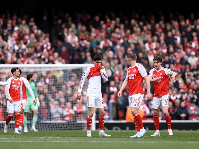 Kai Havertz (6,1): Bỏ lỡ một cơ hội đánh đầu mười mươi và liên tục có những pha xử lý lỗi khi kiểm soát bóng.