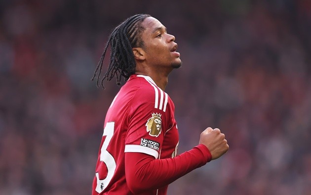 Cầu thủ 17 tuổi sẵn sàng đá chính trước PSG