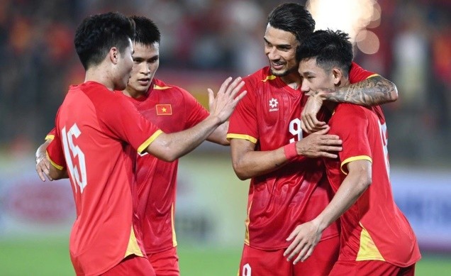 Các trụ cột của ĐT Việt Nam phải liên tục cày ải. 