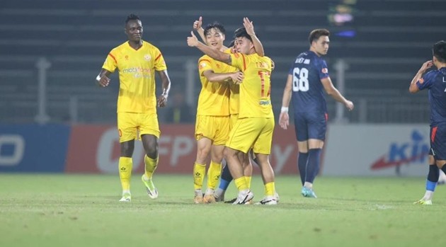 PVF-CAND cầm hòa Công an Hà Nội trên sân nhà.