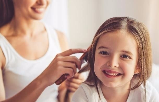 So với bé trai, bé gái thường ít vận động hơn, điều này có thể ảnh hưởng đến khả năng phát triển chiều cao.

