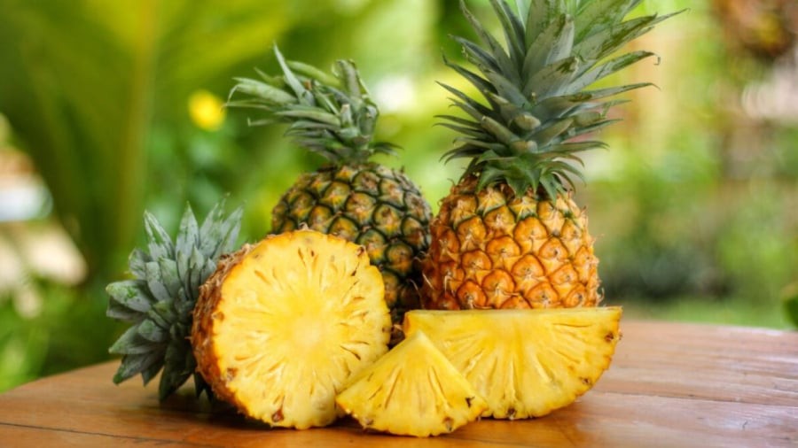 Thường xuyên ăn dứa có tác dụng thúc đẩy tiêu hóa, chống viêm, giảm đau...