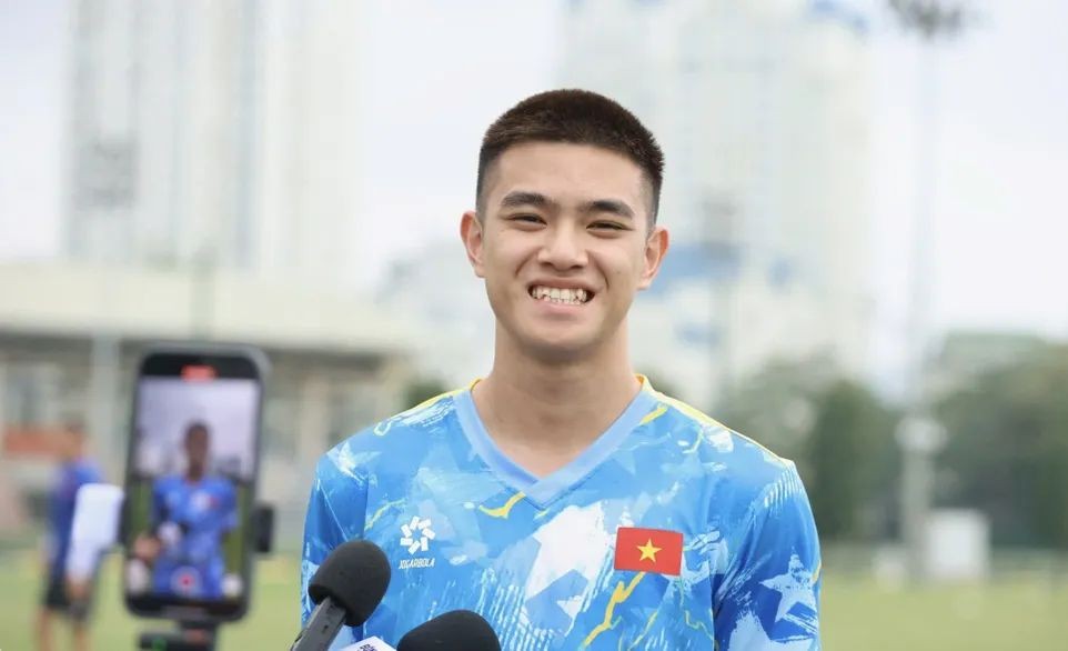 Trung vệ này có thể trở thành tương lai của ĐTQG