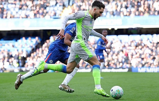 Rayan Cherki (7.8): Cầu thủ hay nhất trận với cú đúp kiến tạo đẳng cấp trong hiệp hai, thể hiện nhãn quan chiến thuật tuyệt vời và kỹ thuật cá nhân điêu luyện.