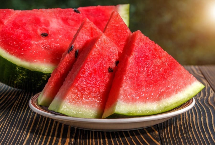 Dưa hấu là loại trái cây phổ biến vào mùa hè