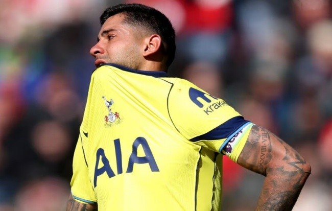 Romero nghỉ hết mùa vì chấn thương.