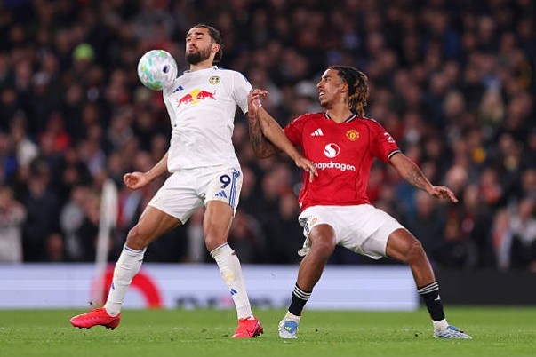 Leny Yoro (6.0): Cầu thủ trẻ người Pháp trải qua hiệp một khó khăn khi thường xuyên bị Calvert-Lewin bắt nạt trong các pha không chiến. Tuy nhiên, điểm số của Yoro được cải thiện nhờ nỗ lực bọc lót trong hiệp hai khi đội nhà chỉ còn 10 người trên sân.