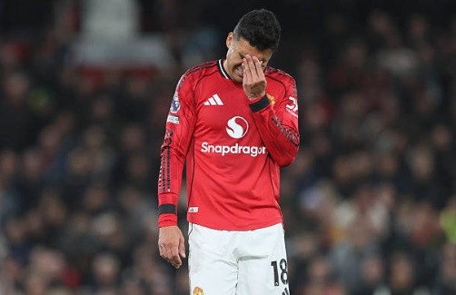 Casemiro (7.0): Cầu thủ xuất sắc nhất bên phía đội chủ nhà. Tiền vệ người Brazil là nguồn năng lượng vô tận, trực tiếp ghi bàn rút ngắn tỷ số và suýt chút nữa đã trở thành người hùng nếu cú đánh đầu hiểm hóc ở cuối trận không bị cản phá trên vạch vôi.