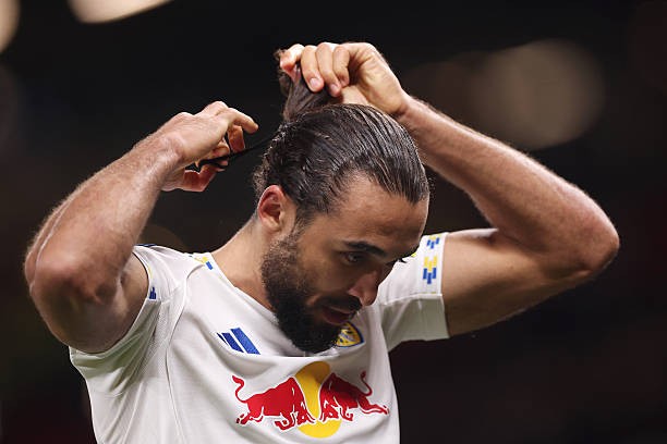 Calvert-Lewin thừa nhận đã báo cáo sự việc với trọng tài. 