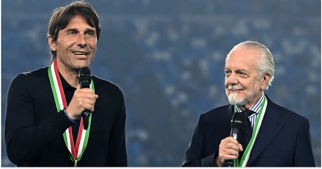  Conte rất được tín nhiệm ở Napoli.