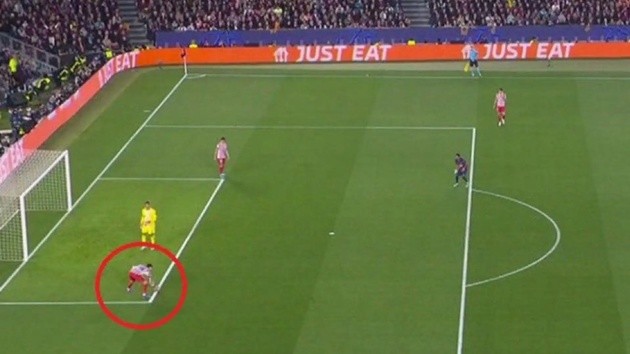 UEFA bác bỏ đơn khiếu nại về tình huống của 