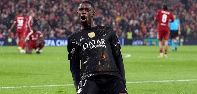 Dembele lập cú đúp bàn thắng vào lưới Liverpool.