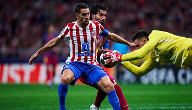 Tiền vệ trung tâm: Koke – 6.5 điểm Thủ quân của Atletico đã phải hoạt động hết công suất để khỏa lấp những khoảng trống do hàng thủ để lại. Dù không còn ở đỉnh cao phong độ, nhưng kinh nghiệm và khả năng điều tiết của Koke vẫn rất quan trọng để duy trì cấu trúc đội hình trong hiệp hai đầy giông bão.