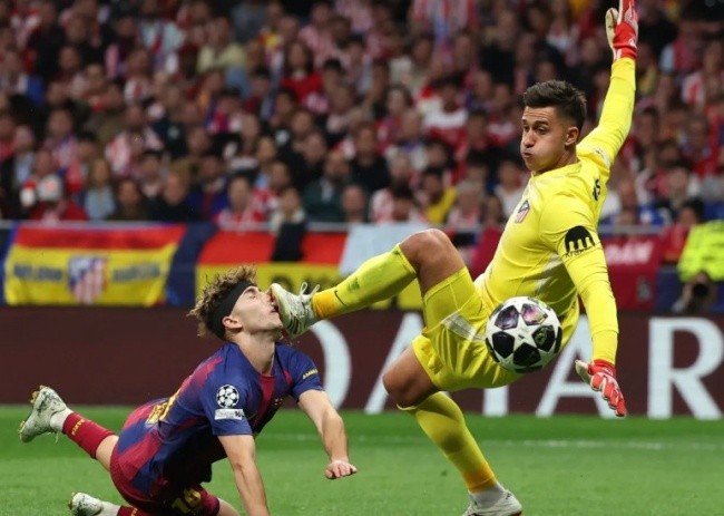 Va chạm kinh hoàng giữa Fermin Lopez và Juan Musso.