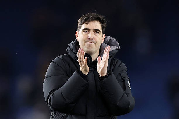 Man Utd chưa có động thái nào dành cho Iraola.