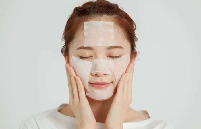 Thay vì phụ thuộc vào các phương pháp phức tạp, một thói quen đơn giản như đắp lotion mask mỗi ngày lại có thể mang đến hiệu quả phục hồi đáng kể