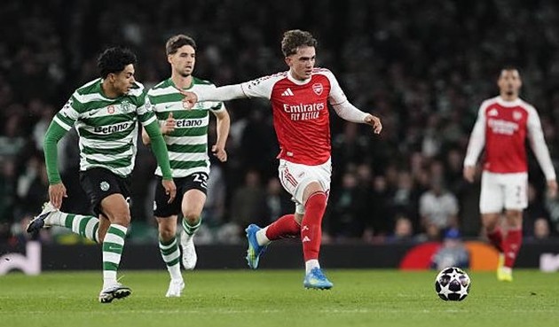 Arsenal bị Sporting CP cầm hòa với tỷ số 0-0 trên sân nhà.
